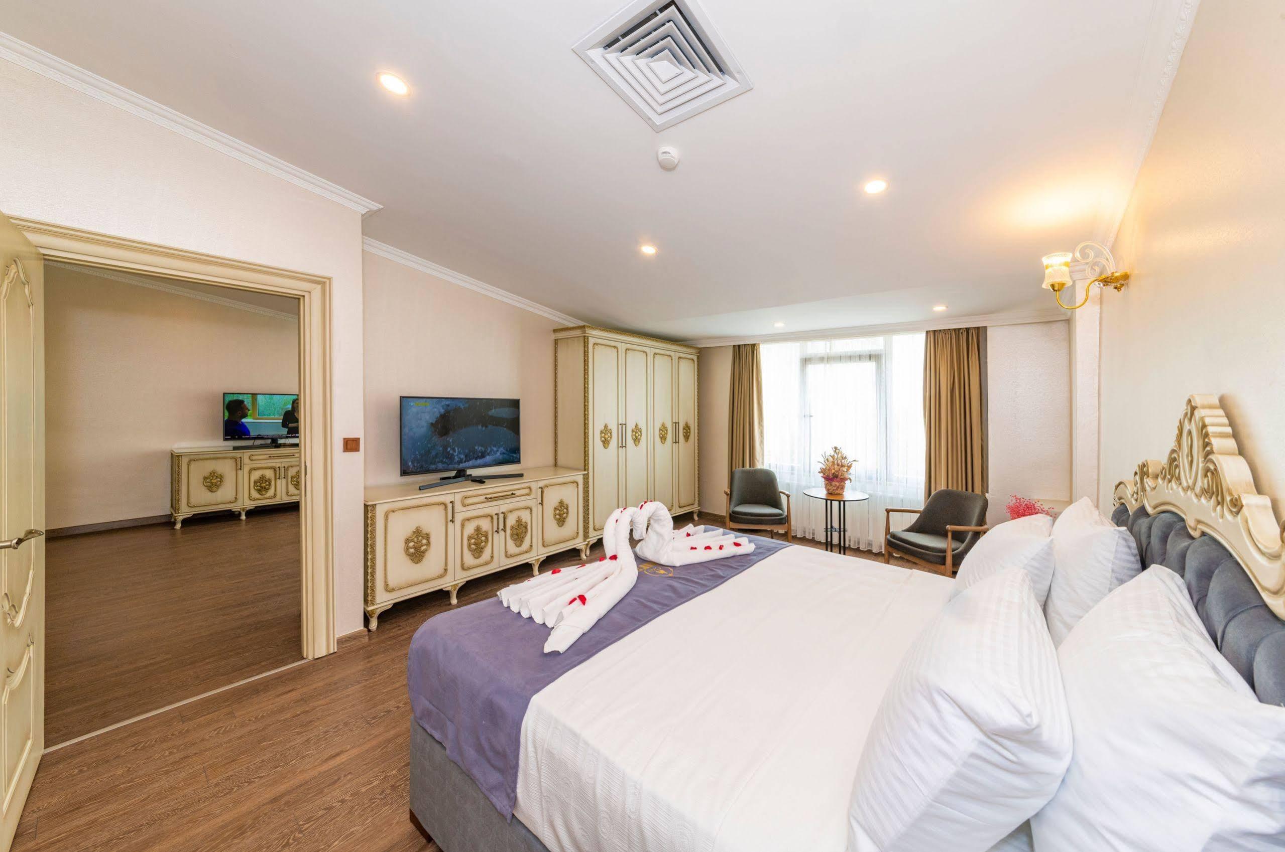 อัลมาดินา โฮเทล อิสตันบูล Hotel ภายนอก รูปภาพ